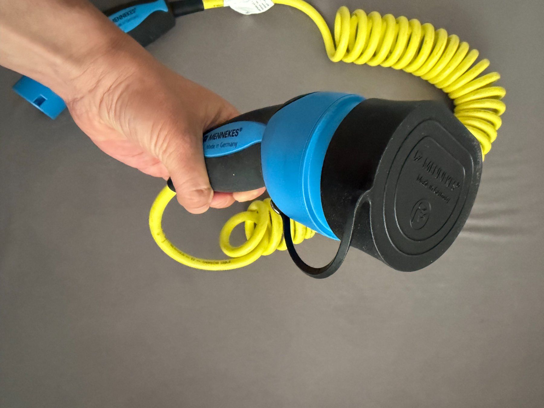 Mennekes Caricabatterie: Charger for plugin hybrid car – Usato da Zürich venduto da ger_sy28 1