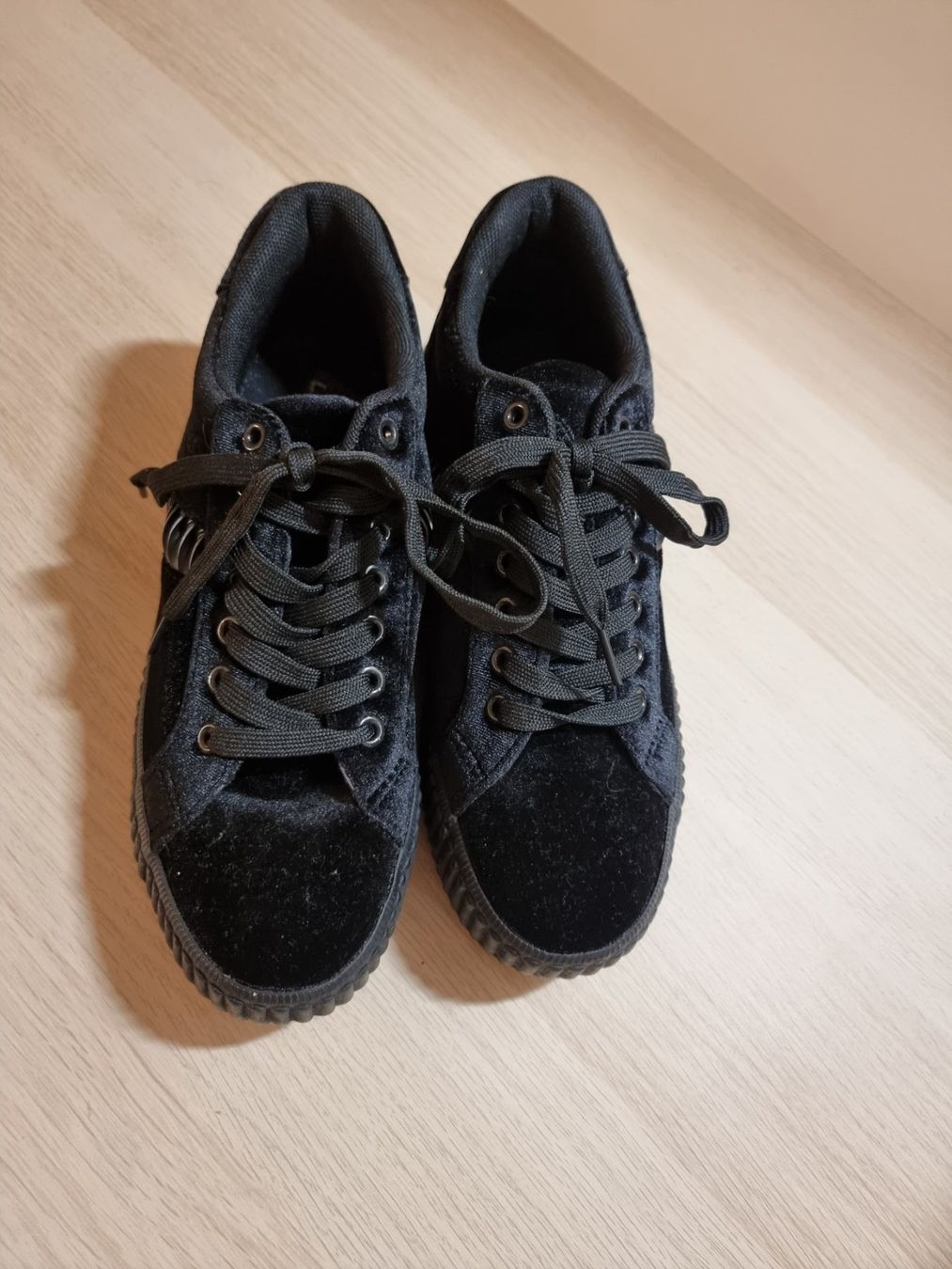 Chaussures hommes: Sneaker Gr 39, schwarz – Neuf (Voir description) à Interlaken par NataliiaS 3