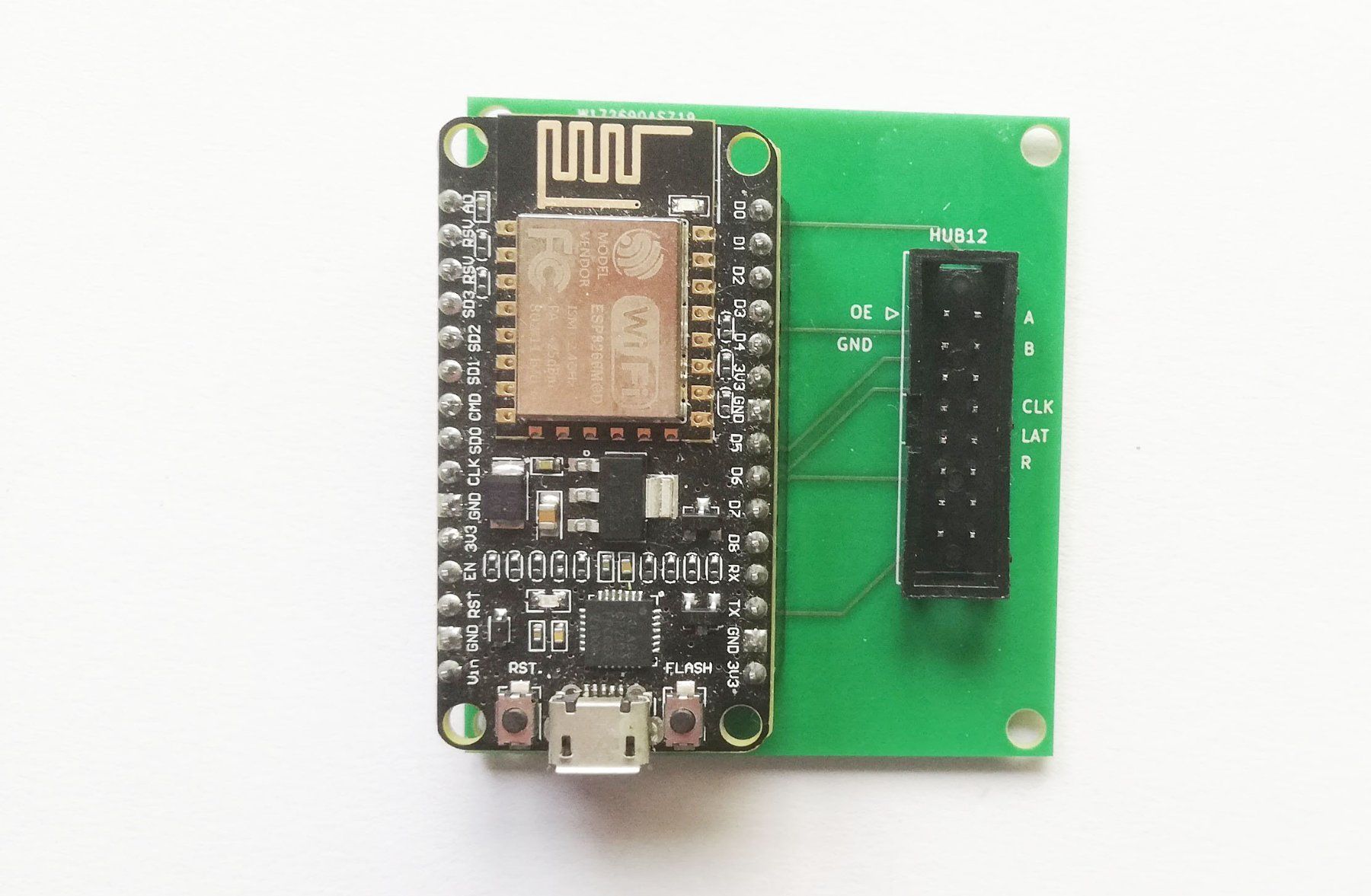 Composants électroniques: LED Dot Matrix 32x16 + ESP8266 controller – Neuf (Voir description) à Zurich par led_matrix 3