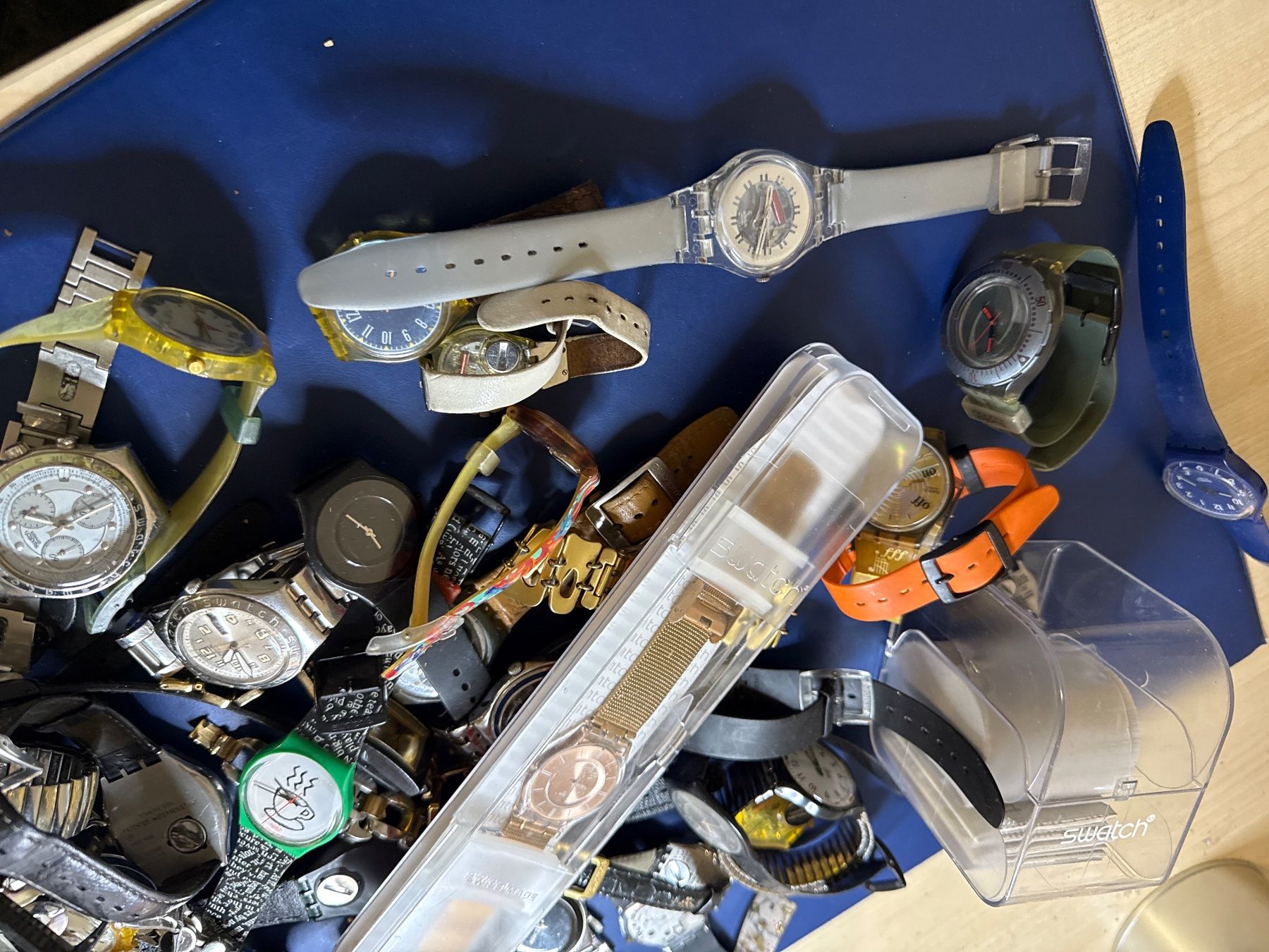 Swatch Orologi: Swatch Uhrenlot unkontrolliert – Difettoso da Pfeffingen venduto da Allhandelklgwatches 1