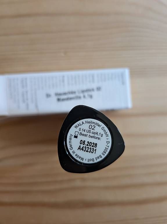 Dr. Hauschka Make-up: Dr. Hauschka Lippenstift Nr. 2  Mandevilla – Usato da Bern venduto da samtgrau 1