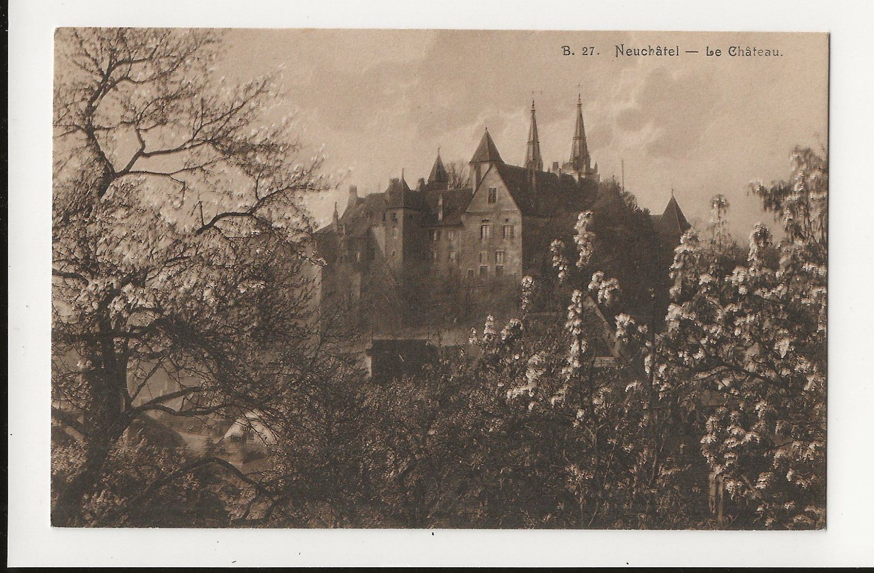 Cartoline postali: AK ca 1910 Neuchâtel - Le Château – Usato da Greifensee venduto da 315WDO