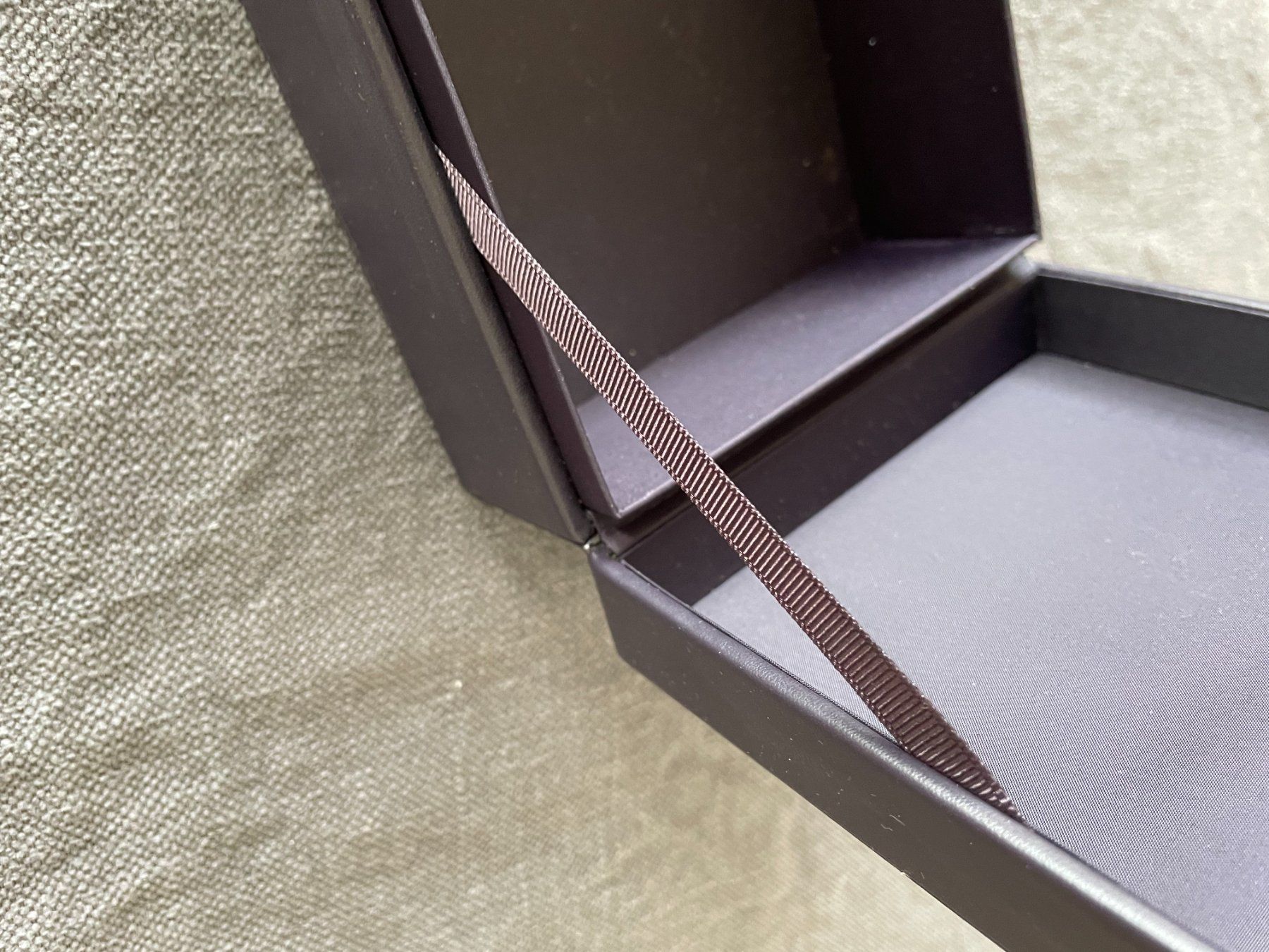 Sonstige Dekorationen & Accessoires: Boîte Guerlain vide – Gebraucht aus Petit Lancy von gil_hr6v 2