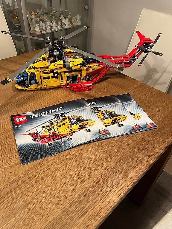 Lego Kit di costruzioni: Grosser Helikopter 9396 mit Motor – Usato da Olten venduto da Einwegparadies