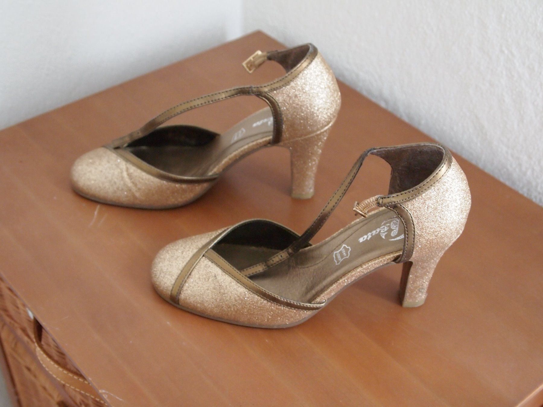 Scarpe da donna: Bata Leder Pumps – Usato da Volketswil venduto da ald_2x9b 1