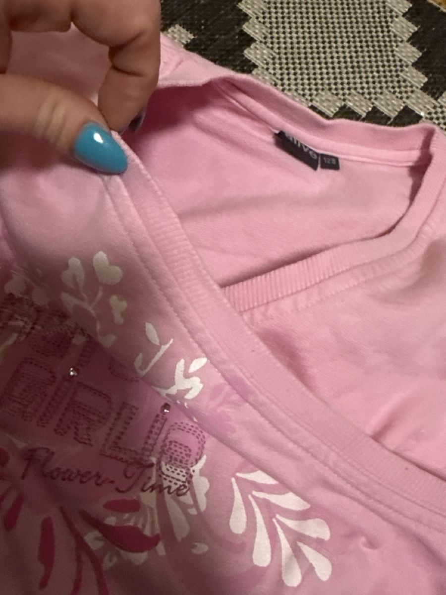 Pulls et sweat-shirts: Rosa Mädchen Pullover mit Blumen, Grösse 128 – Neuf (Voir description) à Zürich par Krikri21 2