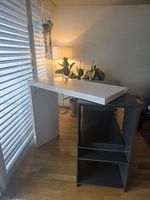 Ausziehbarer Bartisch/Bartheke