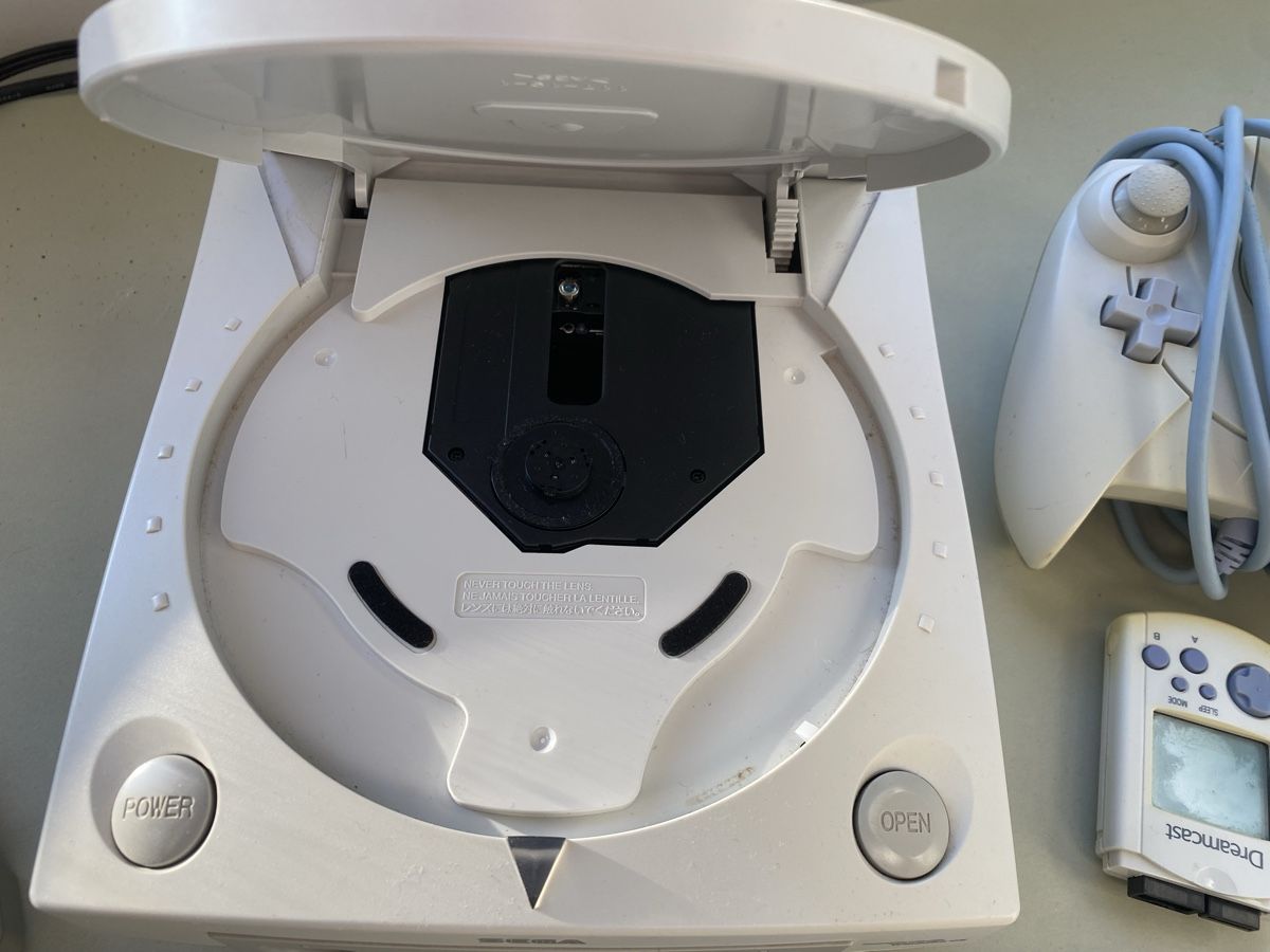Sega Consoles: Sega Dreamcast Bundle – D'occasion à Zürich par LilySchlatter 2