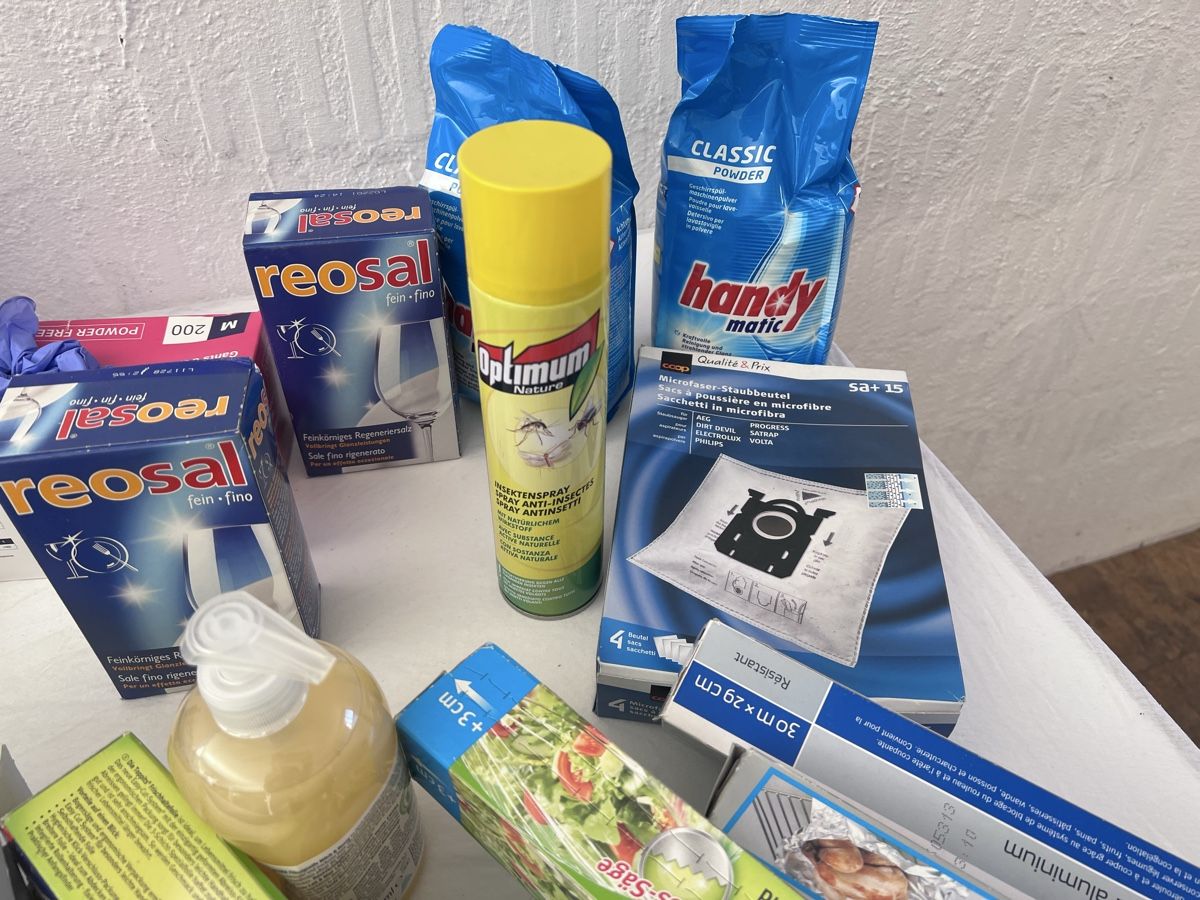 Pflegeprodukte: Haushaltswaren Konvolut (50) – Gebraucht aus Glattfelden von bro_f2vv 2