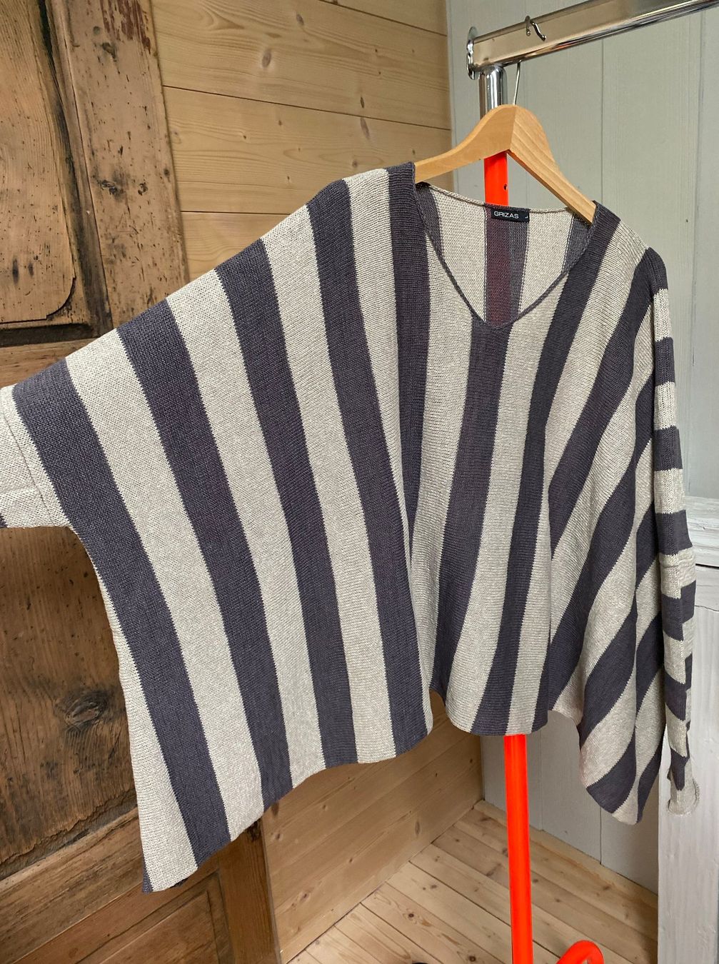 Grizas Maglioni & Felpe: Grizas besonderer Leinenpullover – Usato da Dreien venduto da pontius-pilatus 1