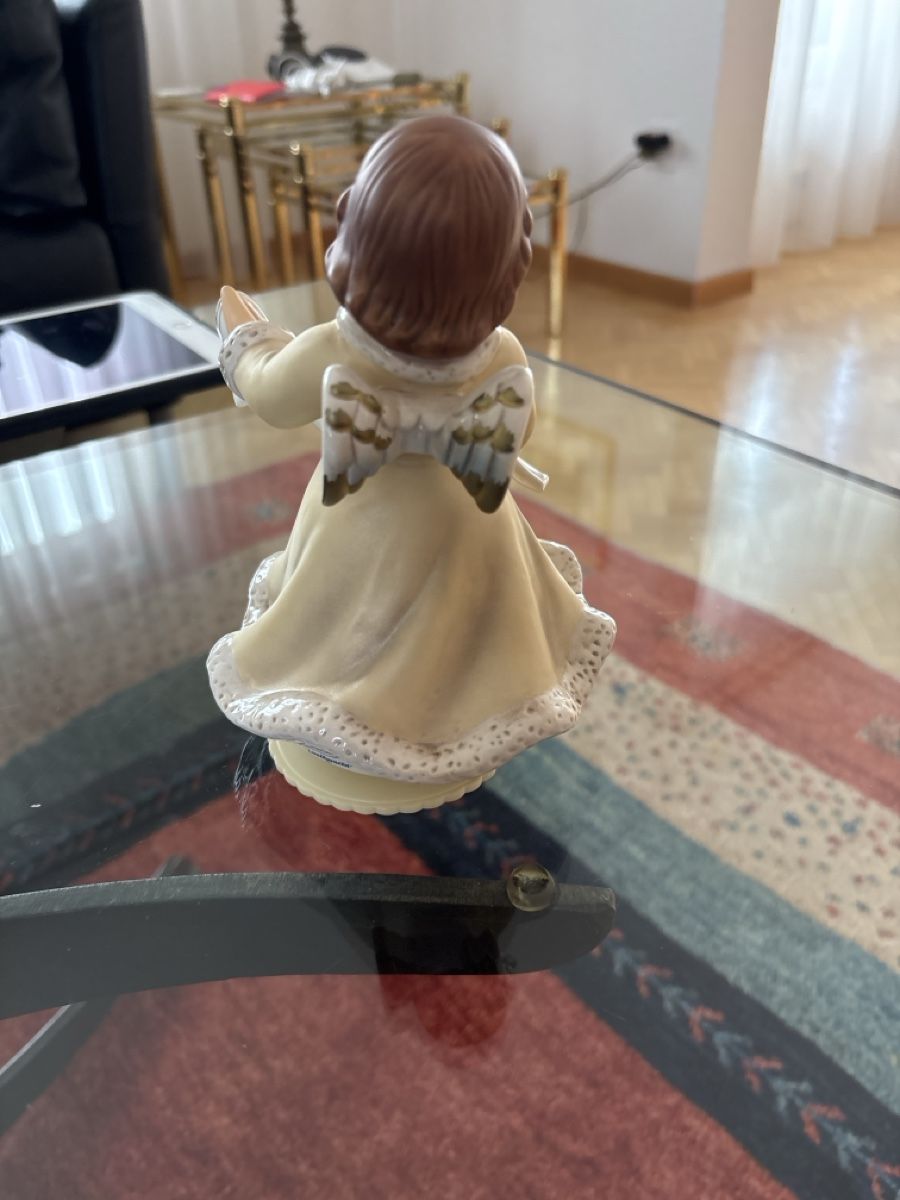 Statuette: Engel Göbel Musikdose – Usato da Stachen venduto da miggi2000 2