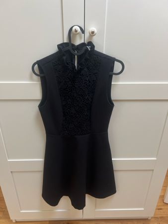 Damen Kleid schwarz ärmellos mit Spitze guter Zustand