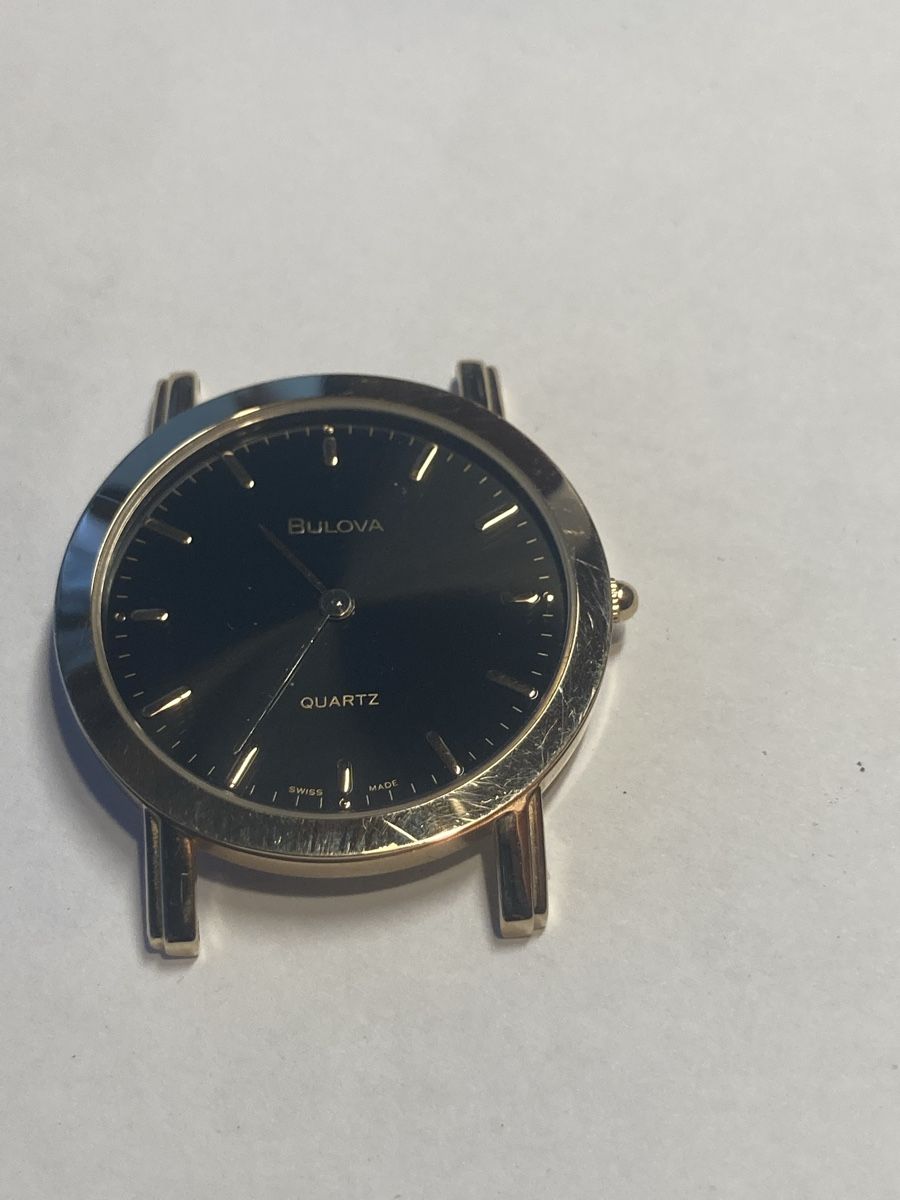 Bulova Montres: Bulova Quartz 34 mm Defekt – Défectueux à Glattbrugg par vintagemania