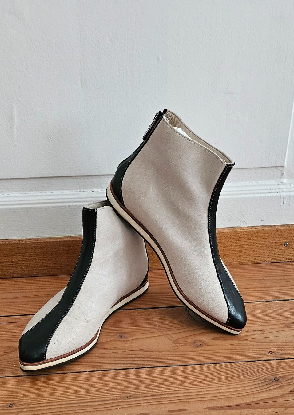 Stefi Talman Chaussures femmes: Stefi Talman, "Pinguinschuhe", Gr.37 – D'occasion à Diessenhofen par bgz12345