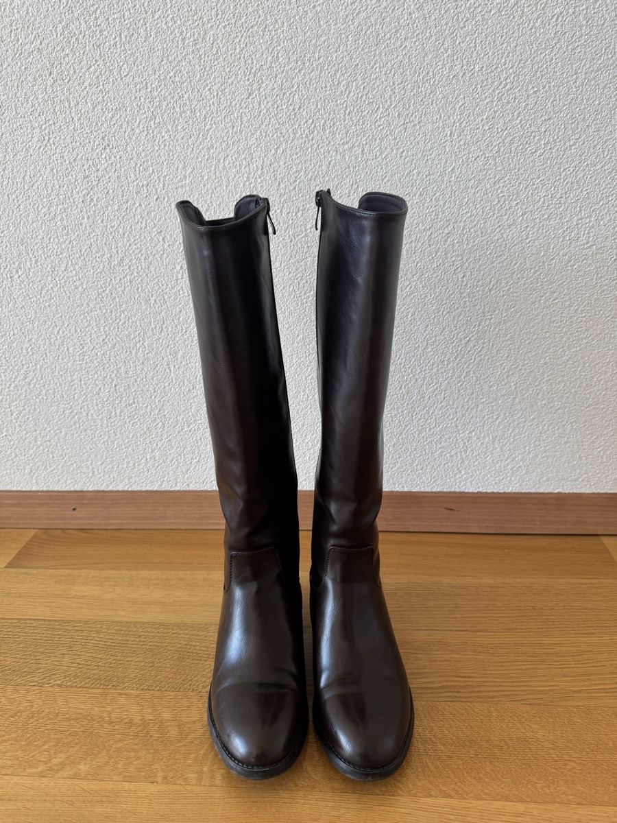 Scarpe da donna: Bottes marron, taille 40, parfait état! – Nuovo (secondo la descrizione) da Martigny venduto da ber_tdz7 1