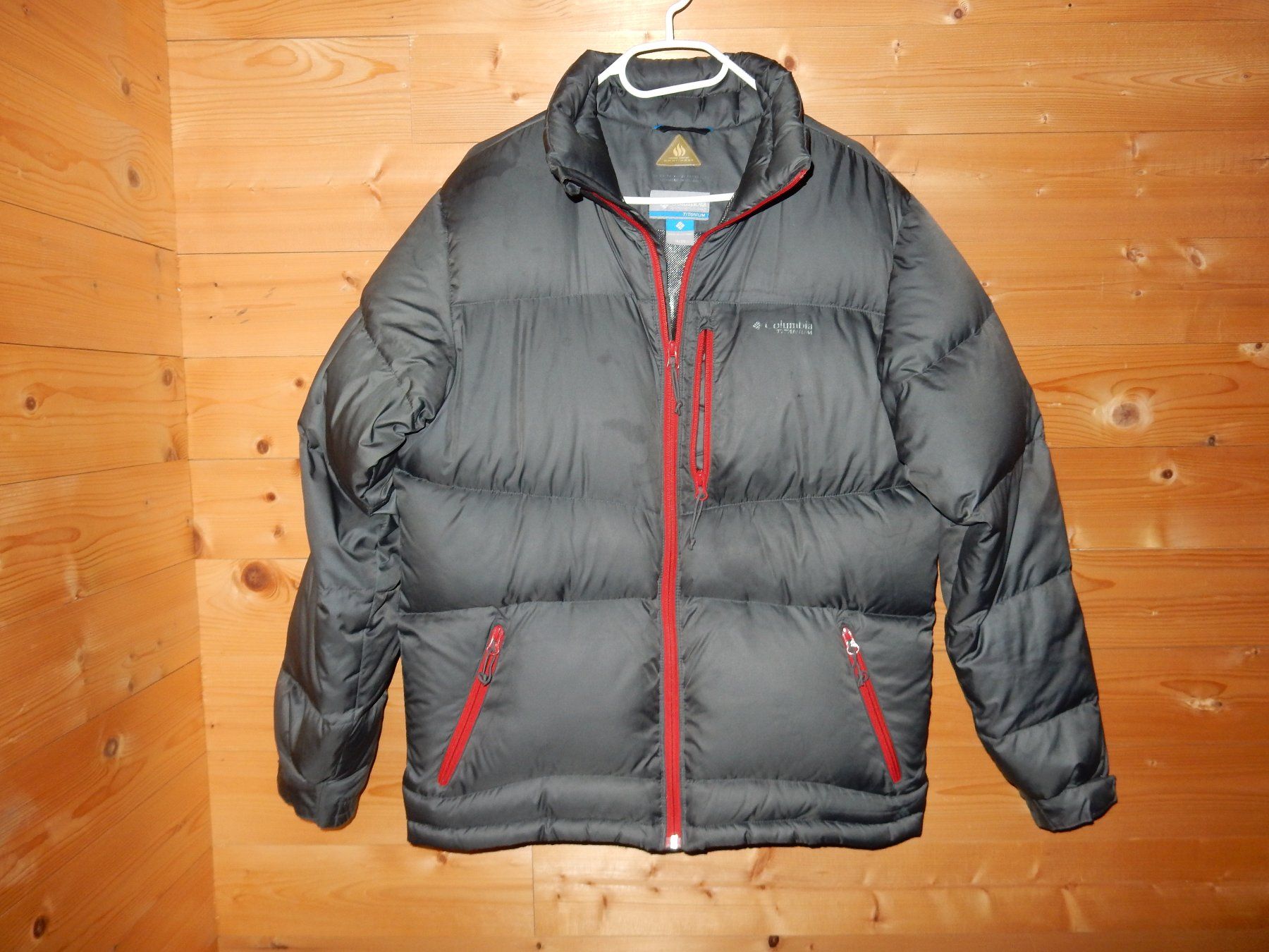 Columbia Jacken: Daunenjacke COLUMBIA, Gr. S – Gebraucht aus St.Gallen von regenbogen5