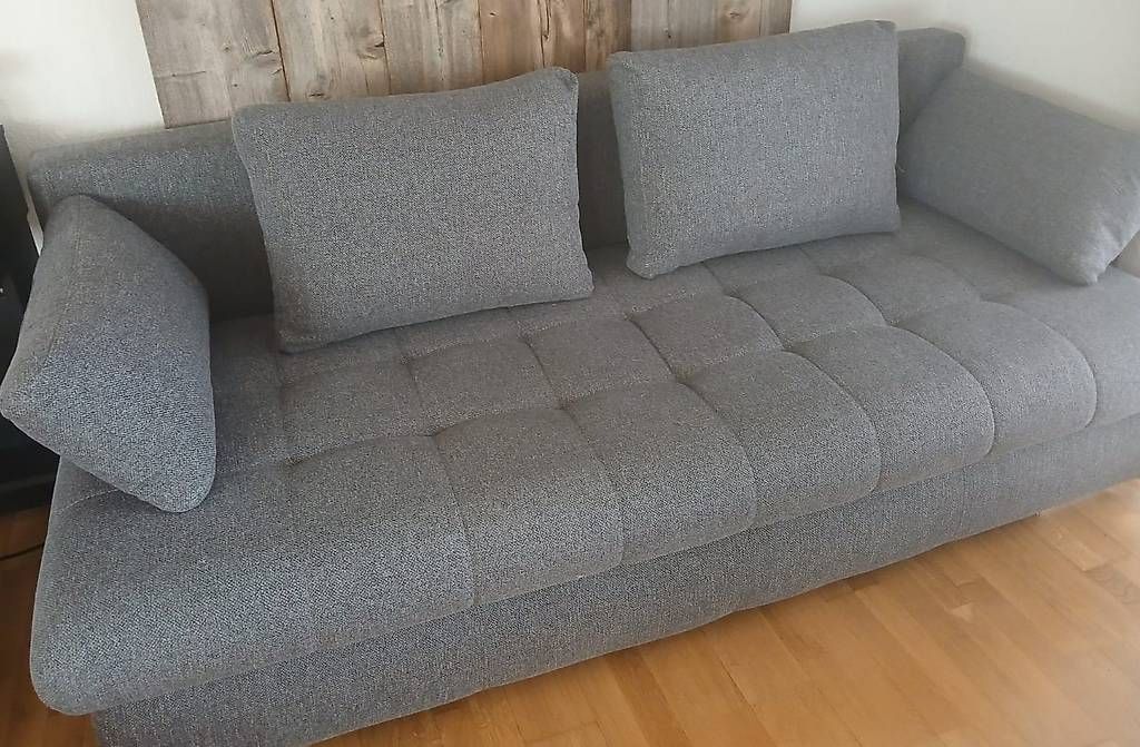 Sofas: Sofa Stoff, Bettsofa – D'occasion à Grosswangen par Spieler10 1