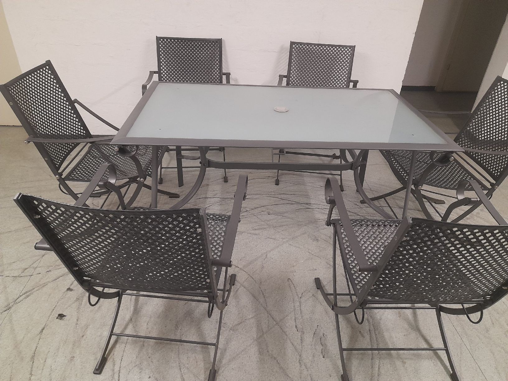 Set di tavolo e panche: Garten Möbel – Usato da Glattbrugg venduto da B_B