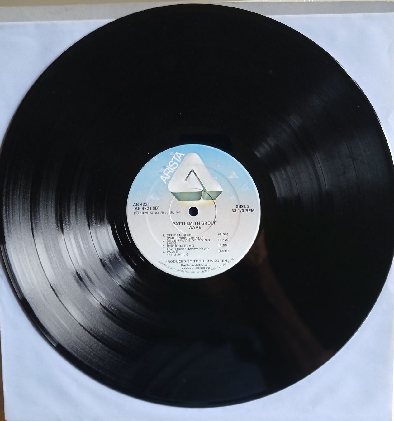 Dischi in vinile: LP - Patti Smith /  Wave  – Usato da Lausanne venduto da Soulbrother 2