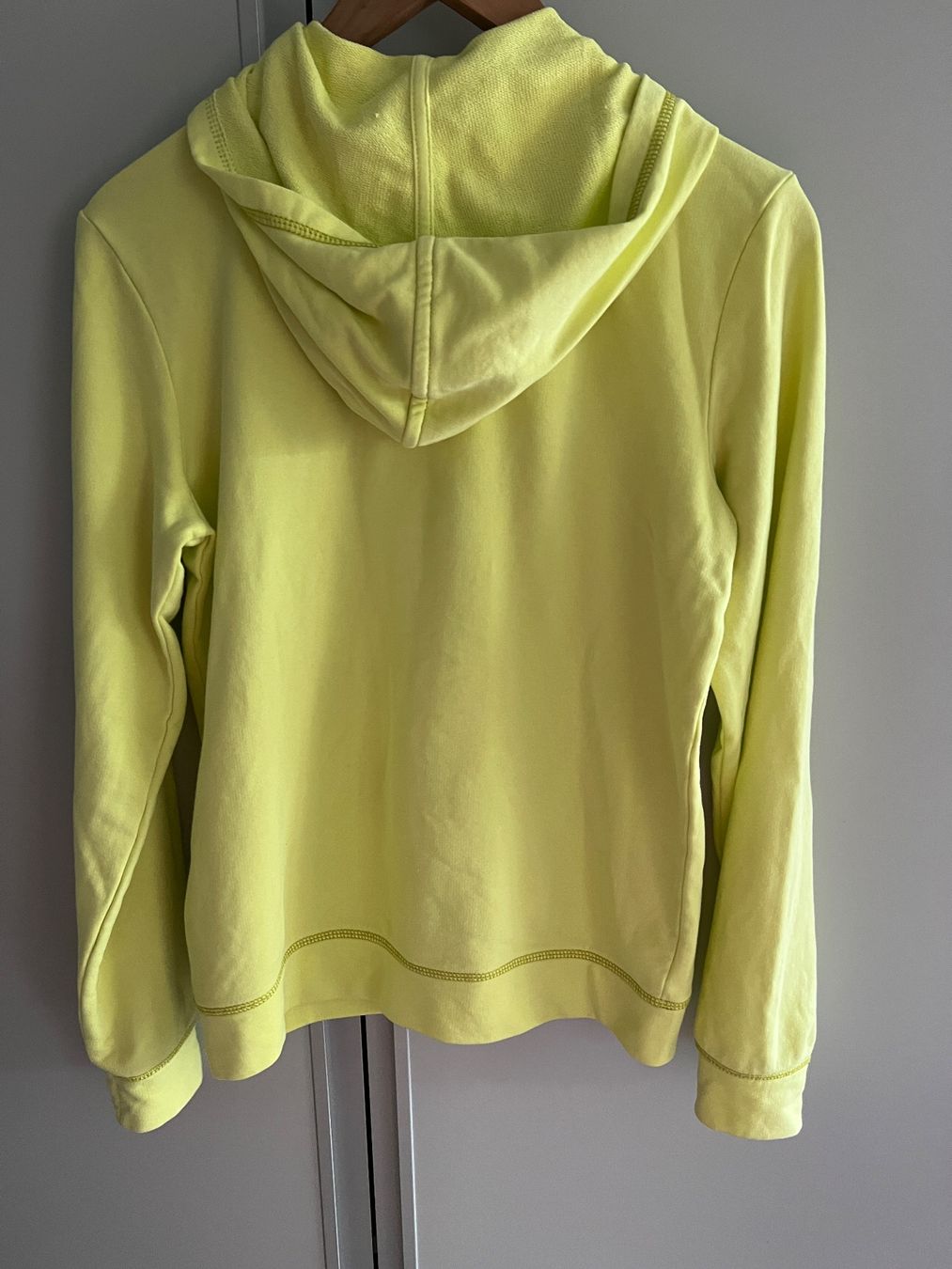 S.Oliver Giacche: ZIP HOODIE / Zipper s.Oliver , Gr. 164 – Usato da Teufen AR venduto da Maleaa 1