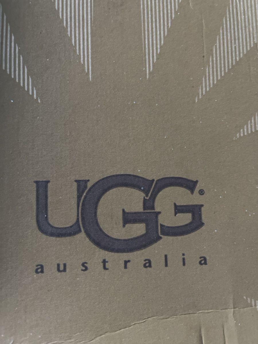 Ugg Schuhe für Jungen: UGG wasserfeste Winterboots Bobbey Gr. 31 Navy – Gebraucht aus Meilen von Golfer04 7