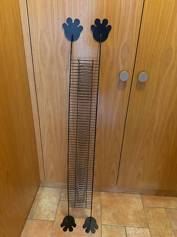 Scaffali: porta cd/dvd verticale – Usato da Cadro venduto da mic_qy9c