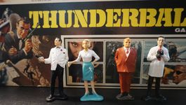 007 JAMES BOND SET 4 AF MONEYPENNY GOLDFINGER DR. NO 1965‪‪