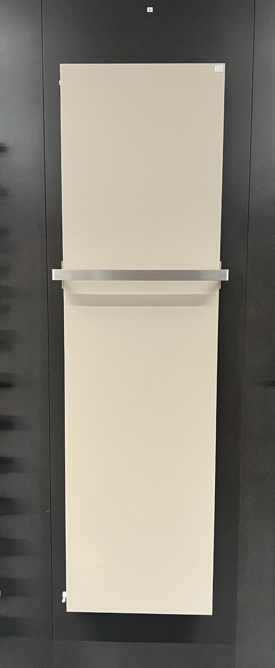 Zehnder Radiatori: Radiator Zehnder Arteplano – Usato da Gossau SG venduto da SHTAG