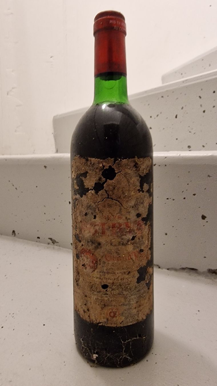 Château Pétrus Vino: Chateau Petrus 1978 top Level schlechte Etikette – Nuovo (secondo la descrizione) da Unterstammheim venduto da BurgundyPassion 3