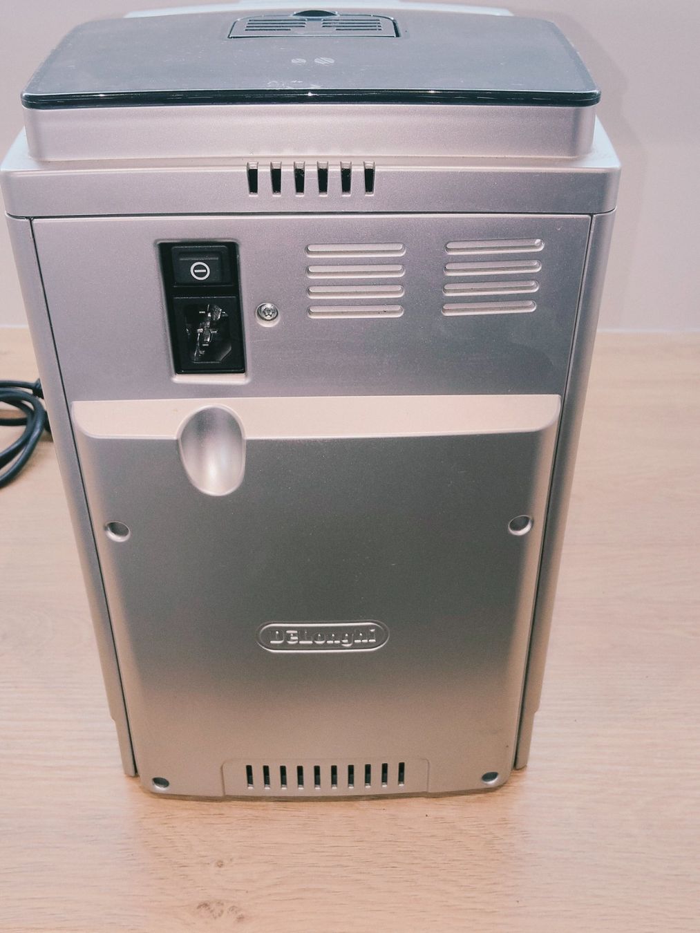 De'Longhi Macchine per caffè & Macchine per espresso: DeLongi Ecam23 460 s – Usato da Gentilino venduto da gogobr73 3