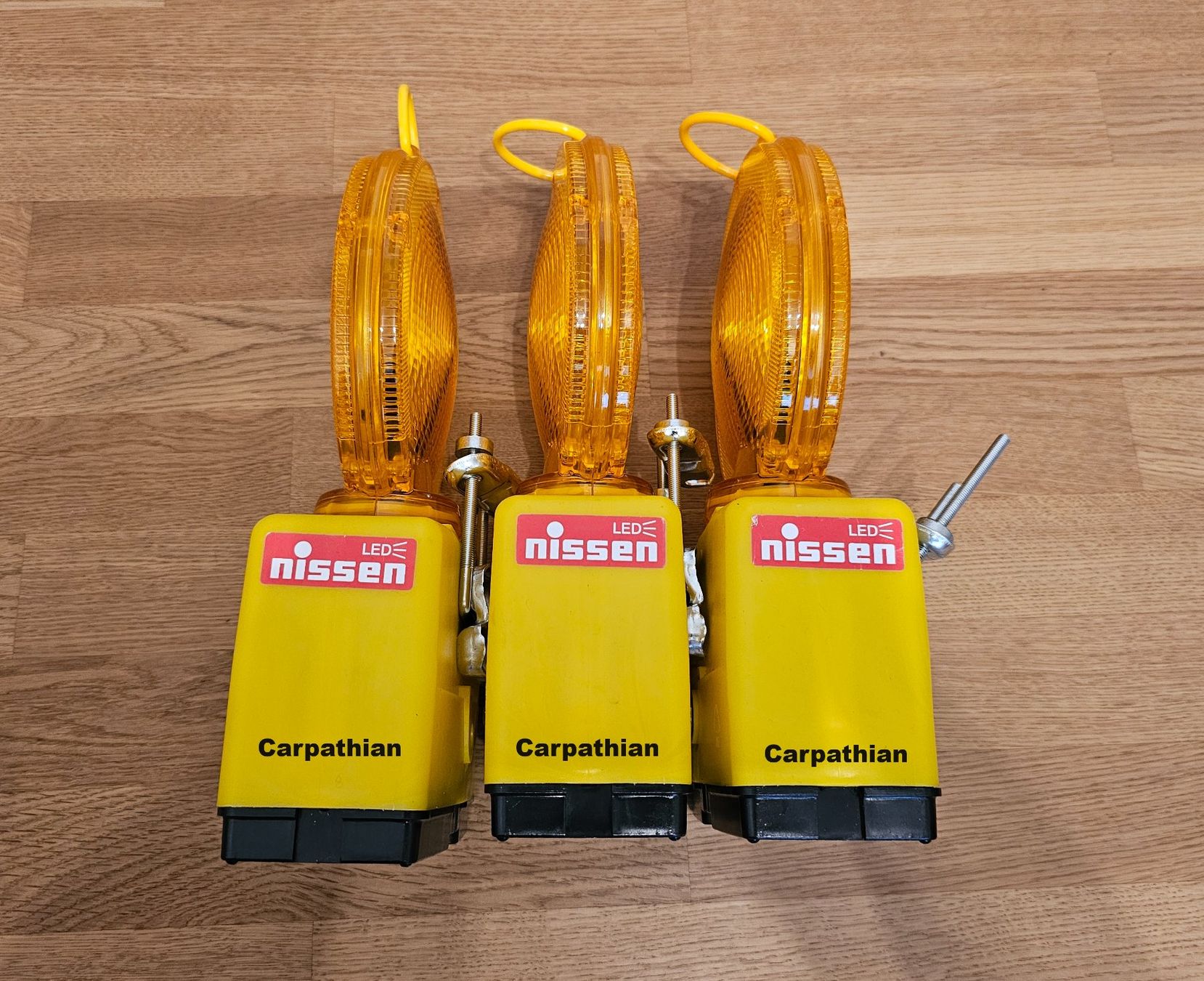 Lampade: 3x Nissen LED-Baustelle-Warnleuchte **TOP ANGEBOT** – Nuovo (secondo la descrizione) da Unterlunkhofen venduto da Carpathian 1