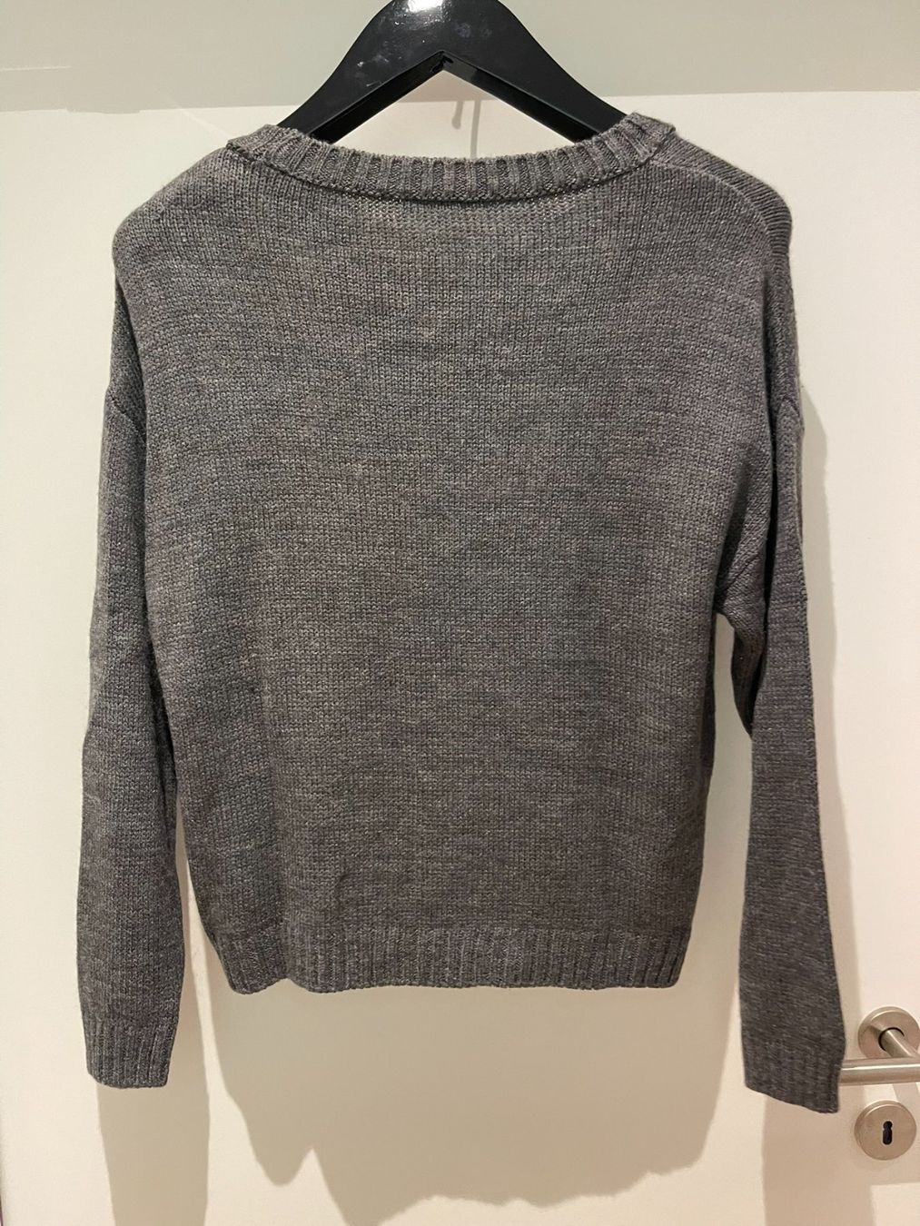 Maglioni & Felpe: Casual Strickpullover mit Hund, Gr. S – Usato da Rheineck venduto da FGeissler 1