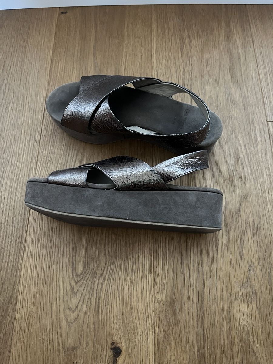 Scarpe da donna: Chaussures sandales bronze – Usato da St. Prex venduto da Nikolletta 1