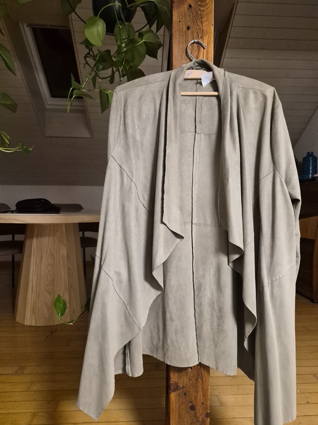 Basler Giacche: Jacke Basler Wildlederoptik beige Gr M – Usato da Frauenfeld venduto da mel_2gqy 1