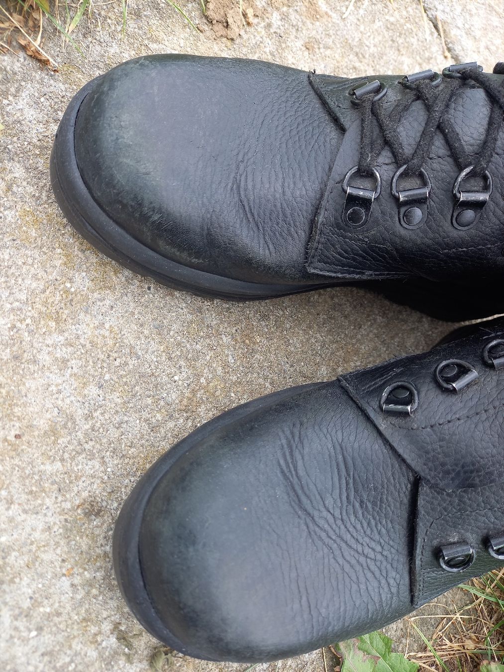 Minerva Scarpe da uomo: Kampfstiefel Minerva 280/7 gebraucht – Usato da Galgenen venduto da Allerlei8854 1