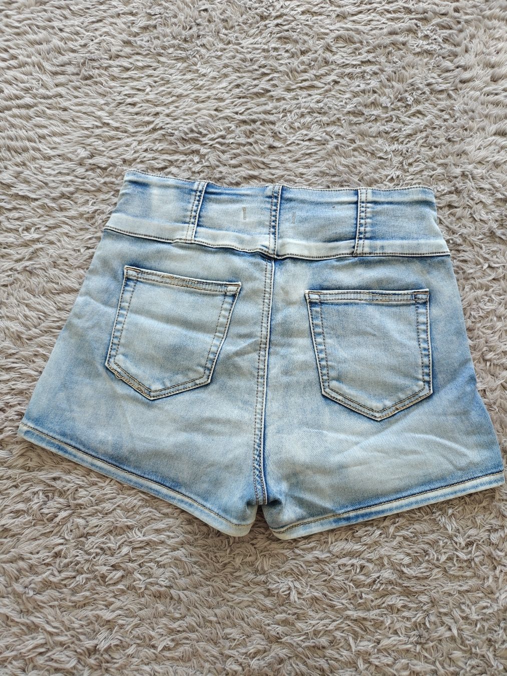 Tally Weijl Hosen: Hot Pants / Shorts  – Gebraucht aus Pieterlen von Saemelili 4