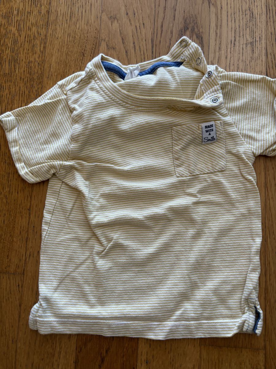 Camicie, Top & T-shirt: T-Shirt Grösse 74 – Usato da Zürich venduto da lar_my6b