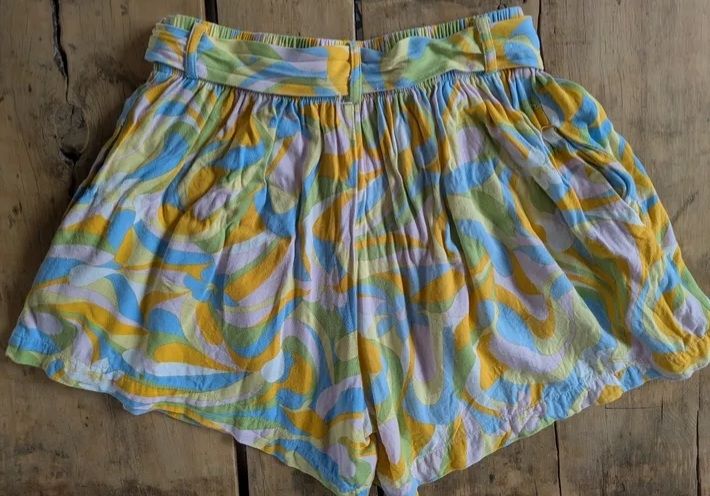 Promod Pantaloni: Short en tissus – Usato da Echallens venduto da Echo_ed6 1
