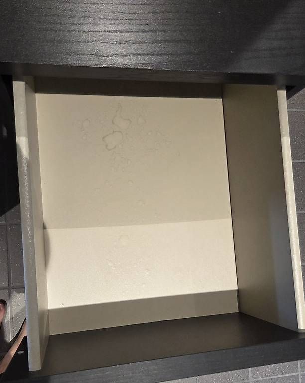 Comodini: IKEA MALM Nachttisch – Usato da Pfäffikon ZH venduto da salix92 3