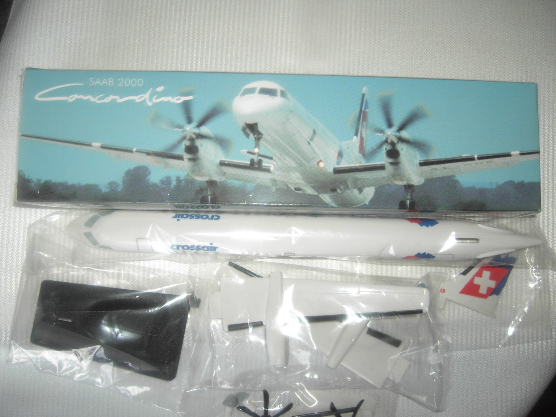 Crossair Kits de montage: Crossair Concordino SAAB 2000 Modell – Neuf avec emballage d'origine à Neuhausen a/Rhf par phantong