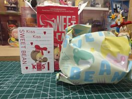 POP MART Sweet Bean Kiss Series Figure - KISS KISS