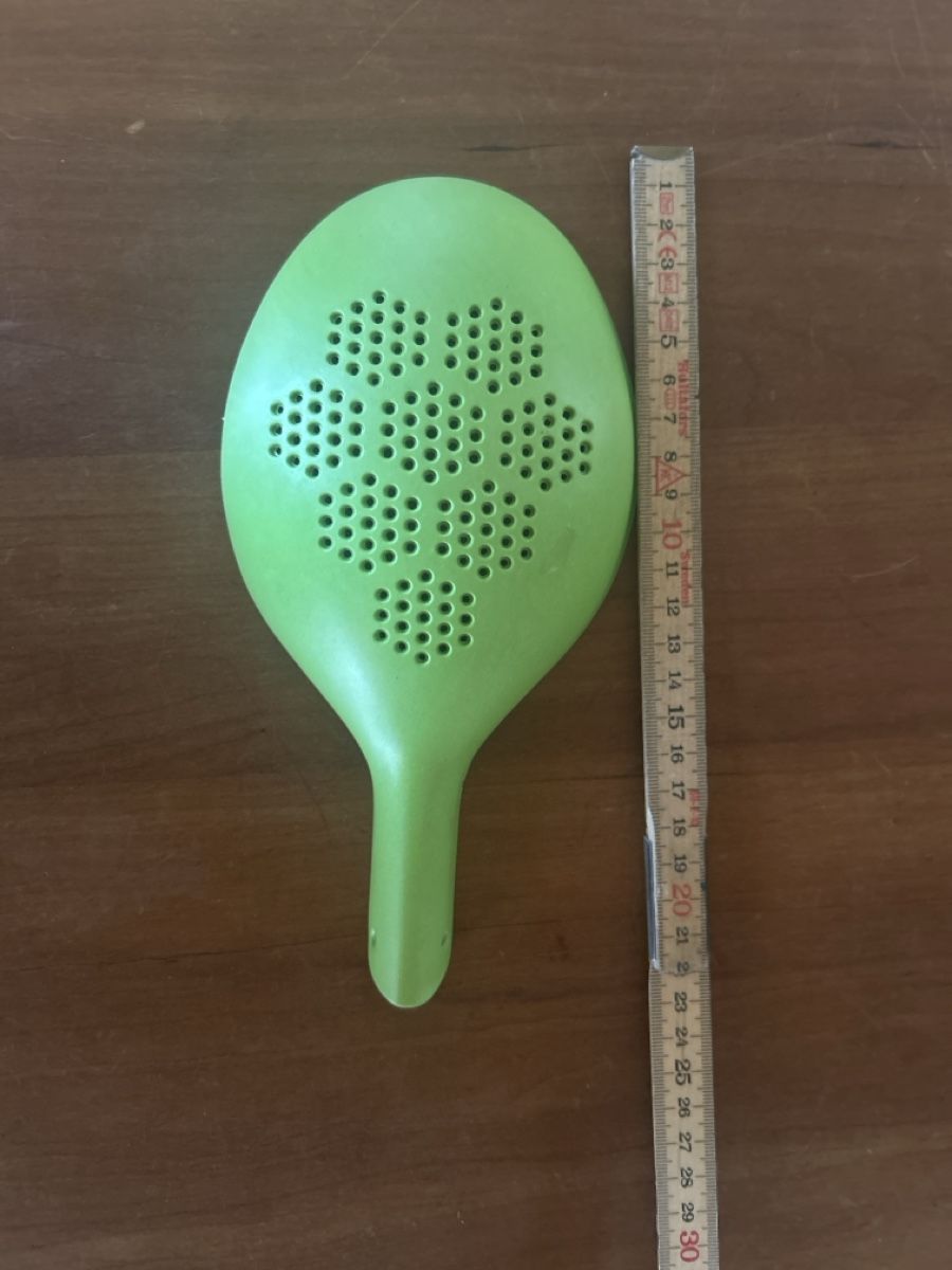 Giocattoli: Designer Shelley sifter Sandschaufel – Usato da Lohn-Ammannsegg venduto da Gurmetica