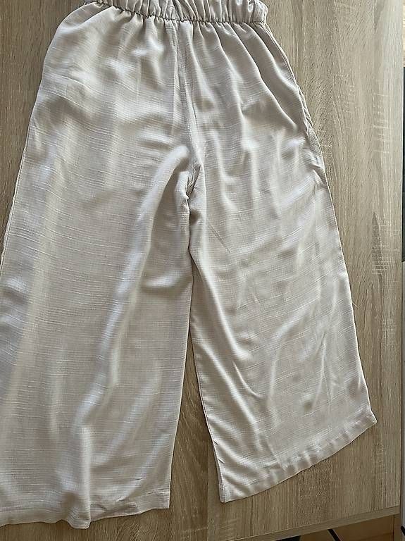 Pantalons: Weisse Stoffhose  – D'occasion à Basel par Make-up-lover 2