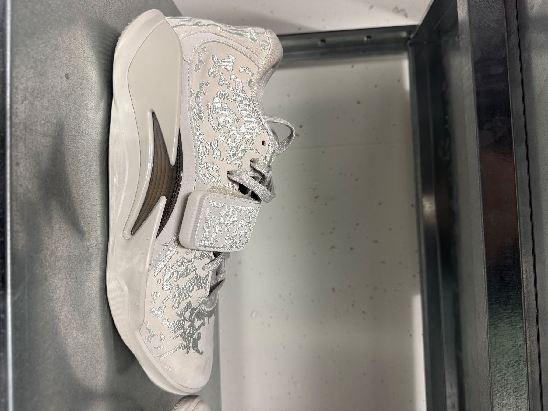 Scarpe da uomo: Jordan Zion 3 – Usato da Therwil venduto da lor_c5rf 3