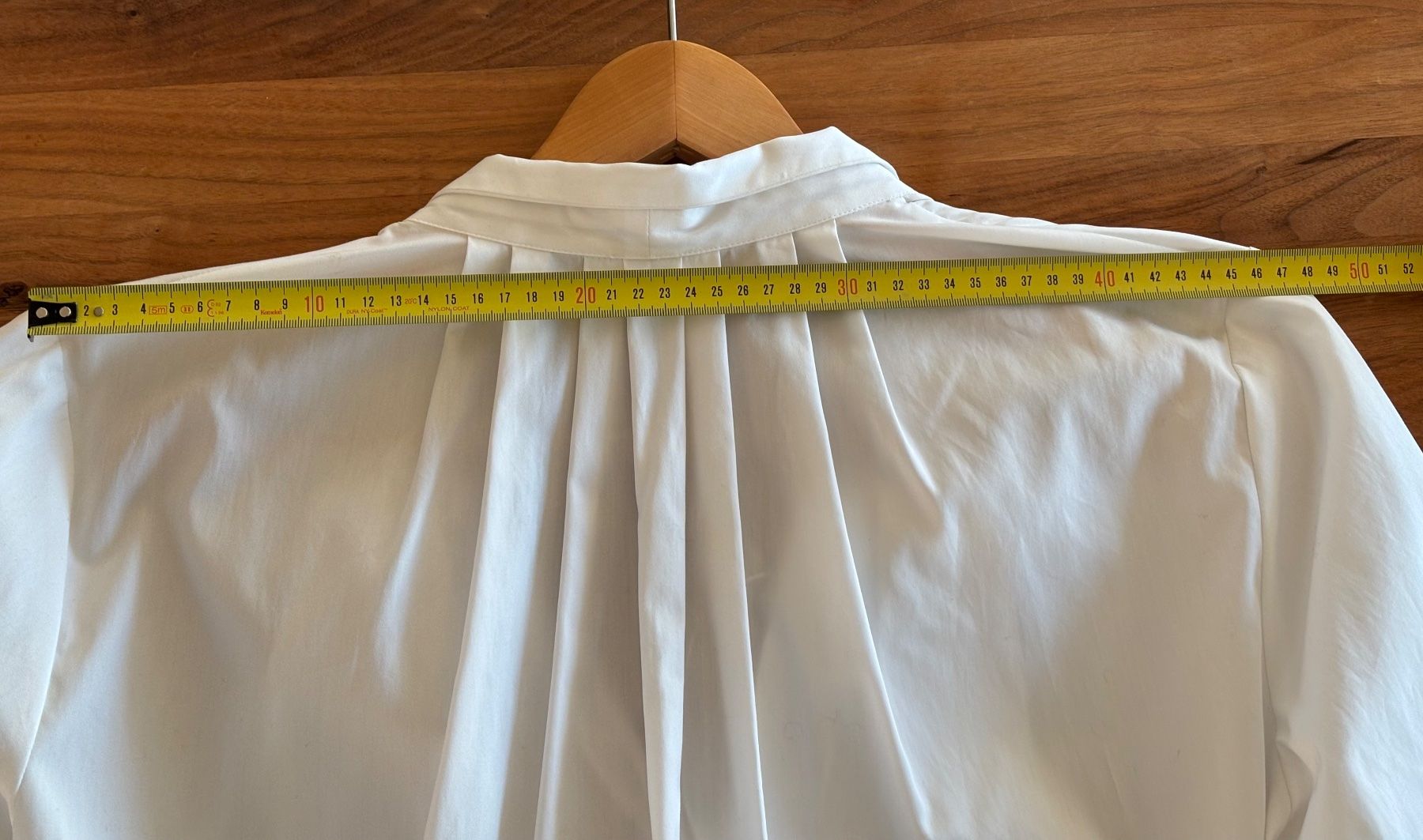 Camicette: Topaktuelle weisse Bluse der Edelmarke JOSEPH – Nuovo (secondo la descrizione) da Zürich venduto da bmw_q6zk 4