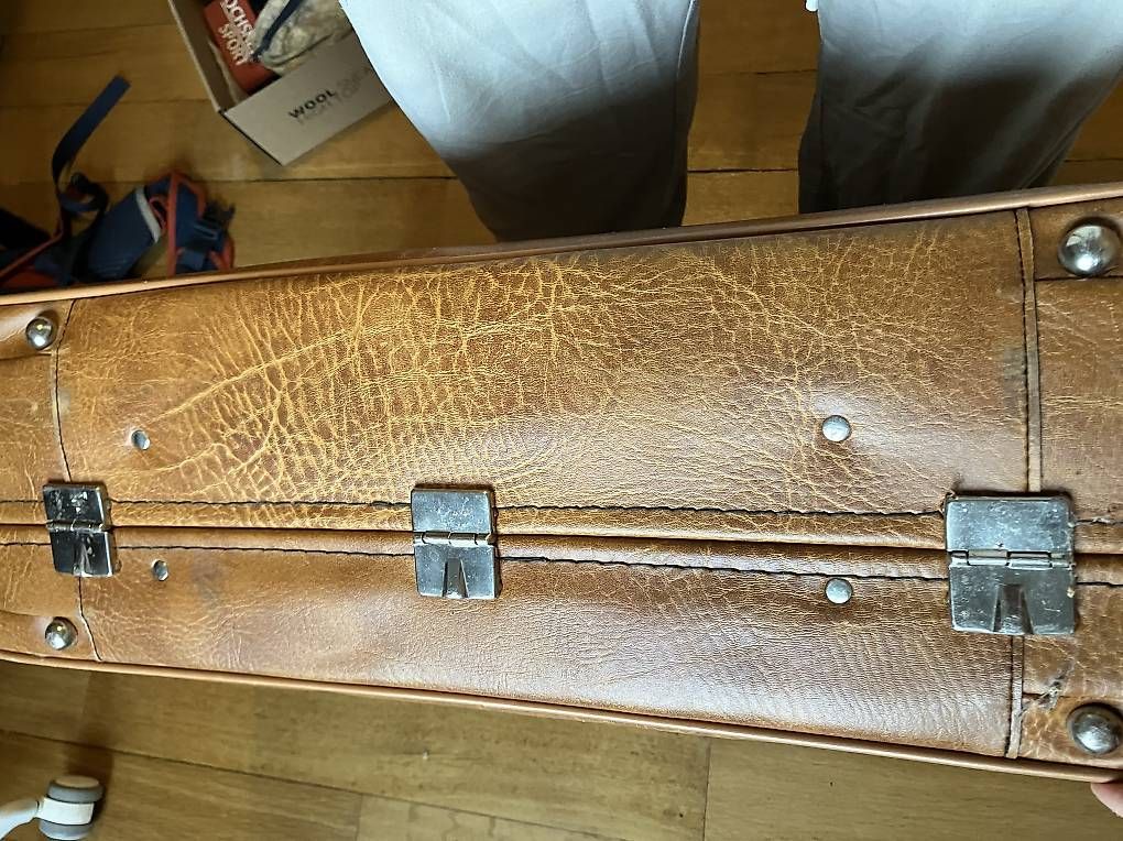 Reisekoffer: Schöner Lederkoffer – Gebraucht aus Basel von jon_z292 3