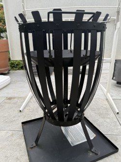 Cheminée d'extérieur: Feuerschale mit Grillrost schwarz – Neuf (Voir description) à Therwil par Waikiki70 1