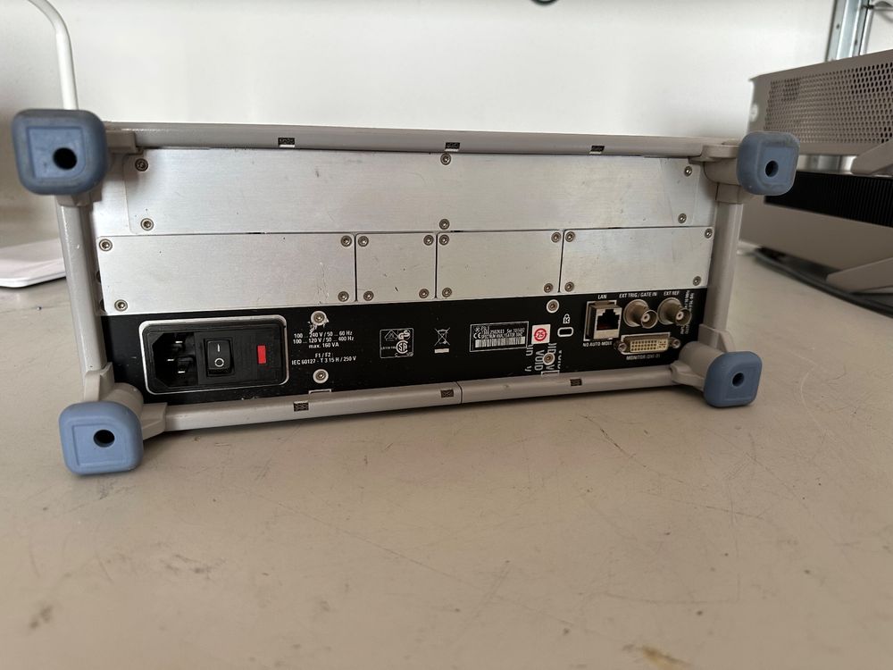 Rohde Schwarz FSL3 Spectrum Analzer Kaufen auf Ricardo