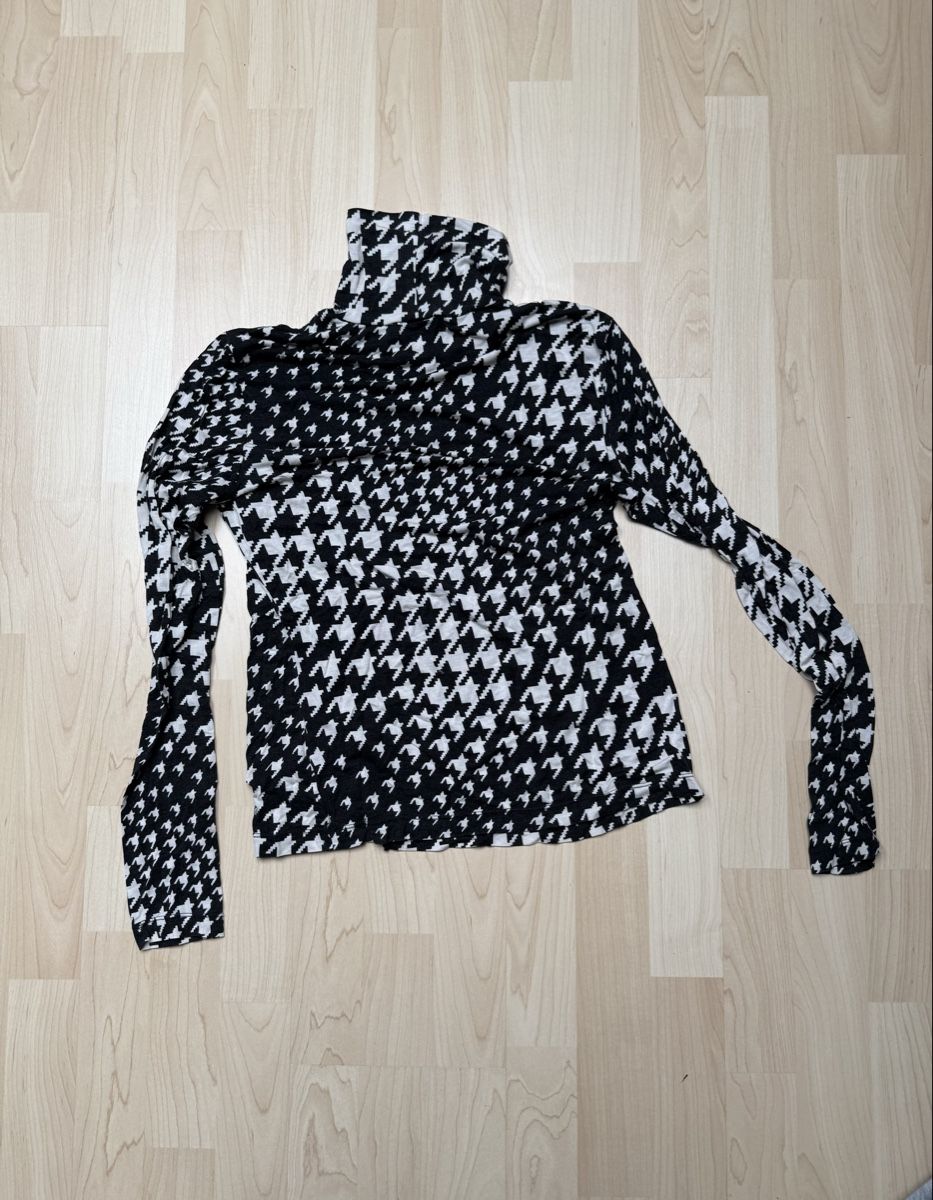 Top: Houndstooth Turtleneck – Usato da Urdorf venduto da rob_c5wf 1