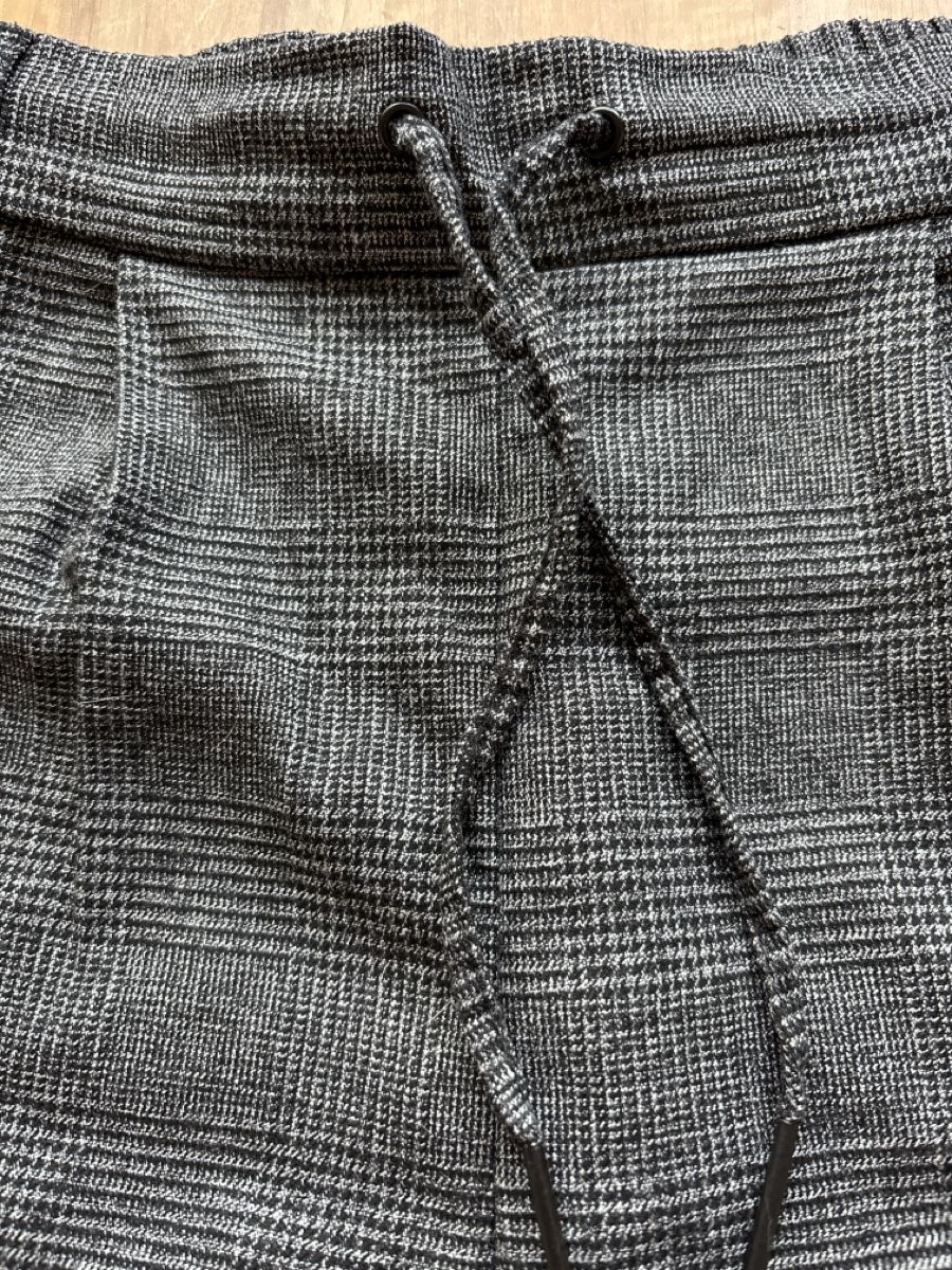 Pantaloni: Hose Gr. M grau schwarz – Usato da Stachen venduto da miggi2000 1